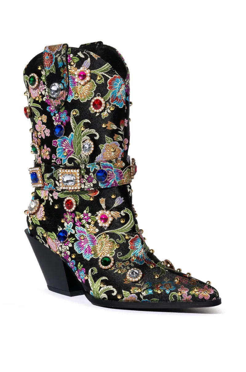 AZALEA WANG DILIGENT EMBELLISHED BASIC CHUNKY BOOTIE IN BLACK