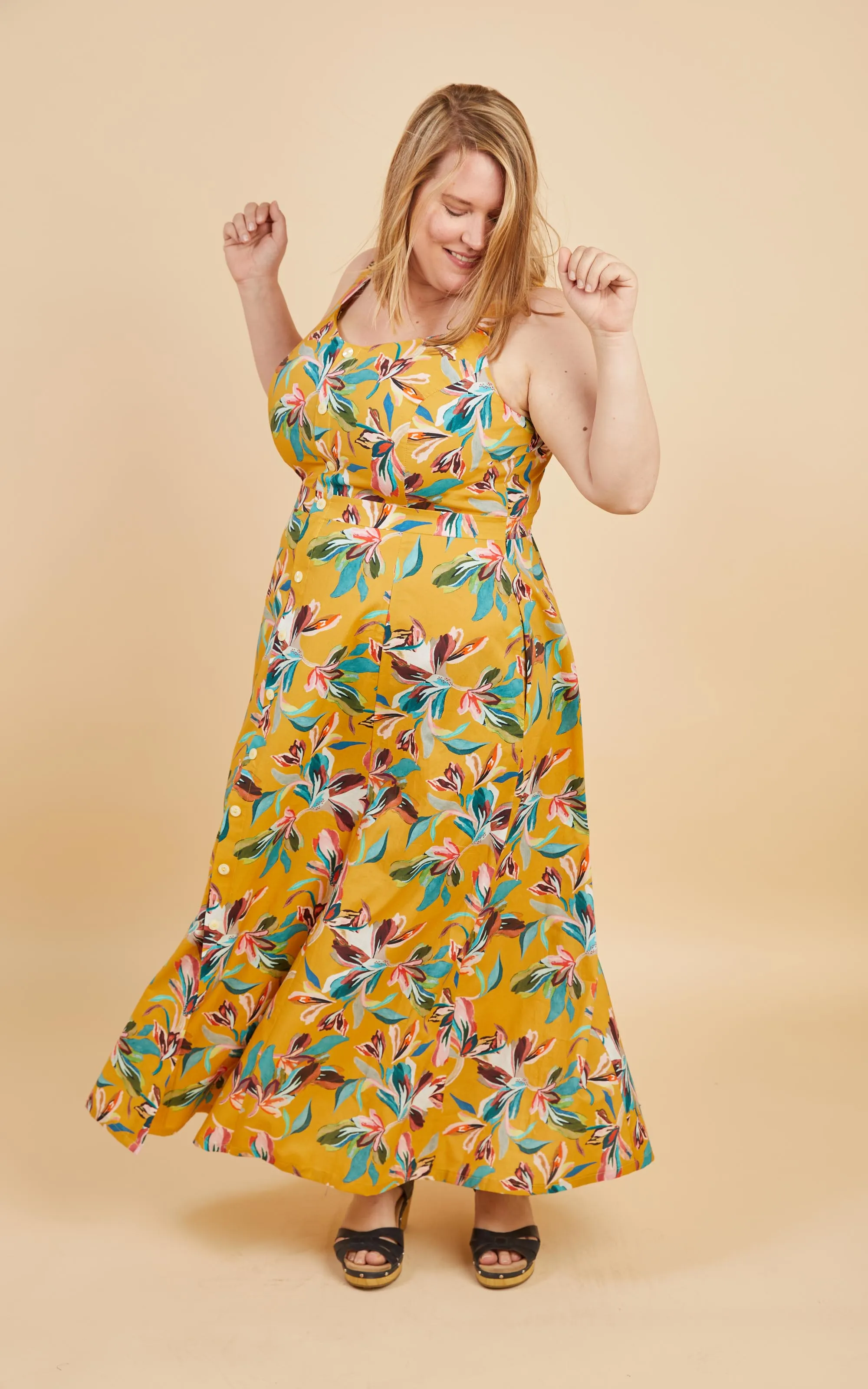 Holyoke Maxi Dress & Skirt 12-32 printed pattern: Wholesale