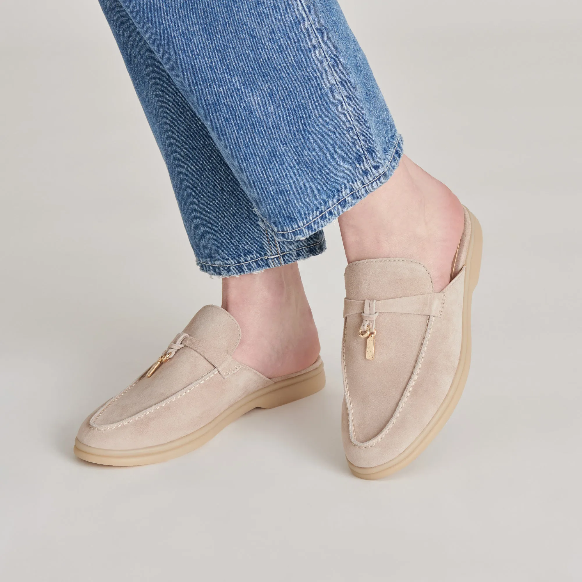 LASAIL FLATS TAUPE SUEDE