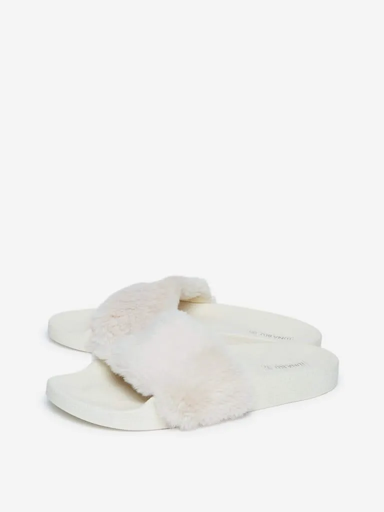 LUNA BLU Off White Faux Fur Design Slides