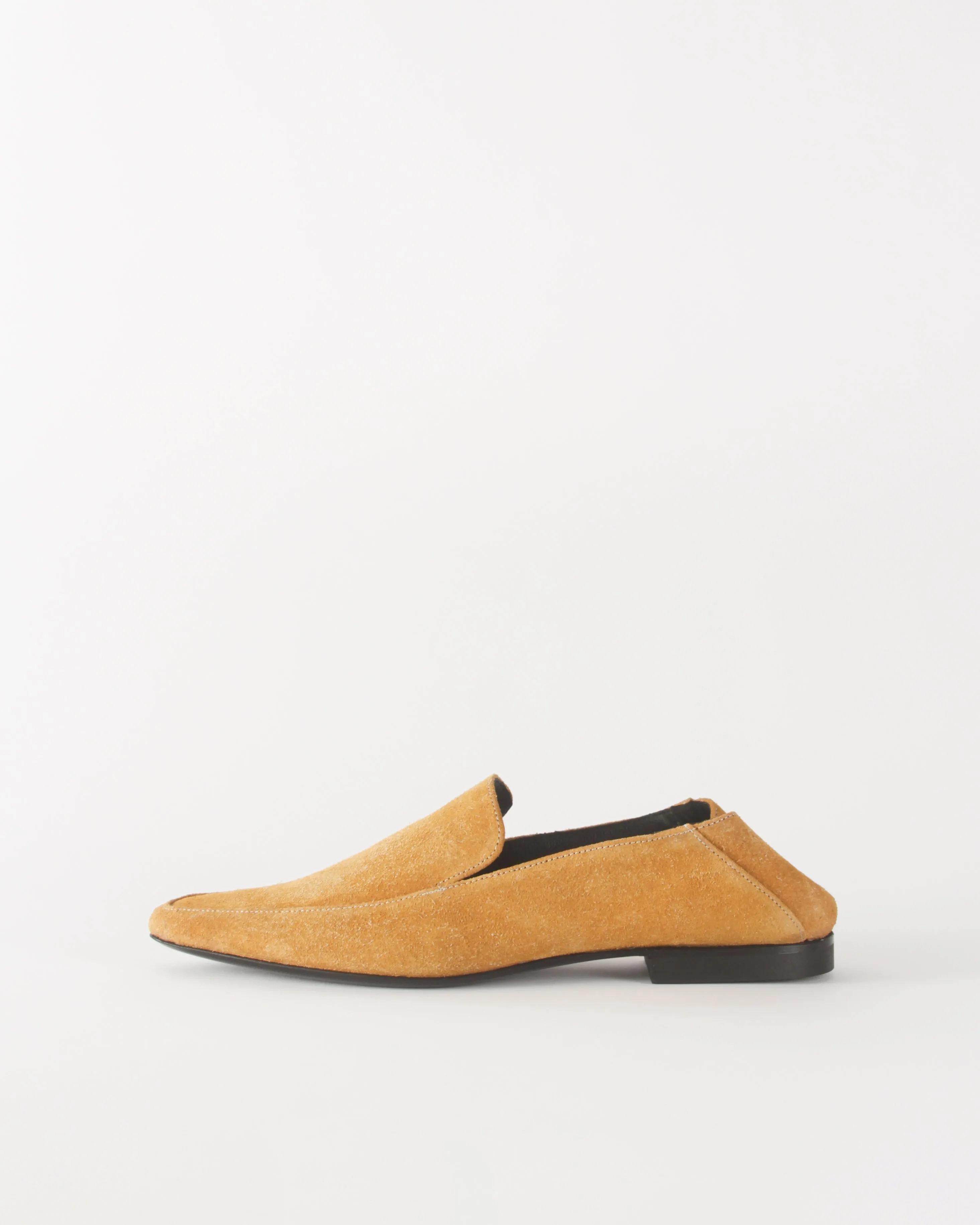 Pointed Loafer Suede Tan