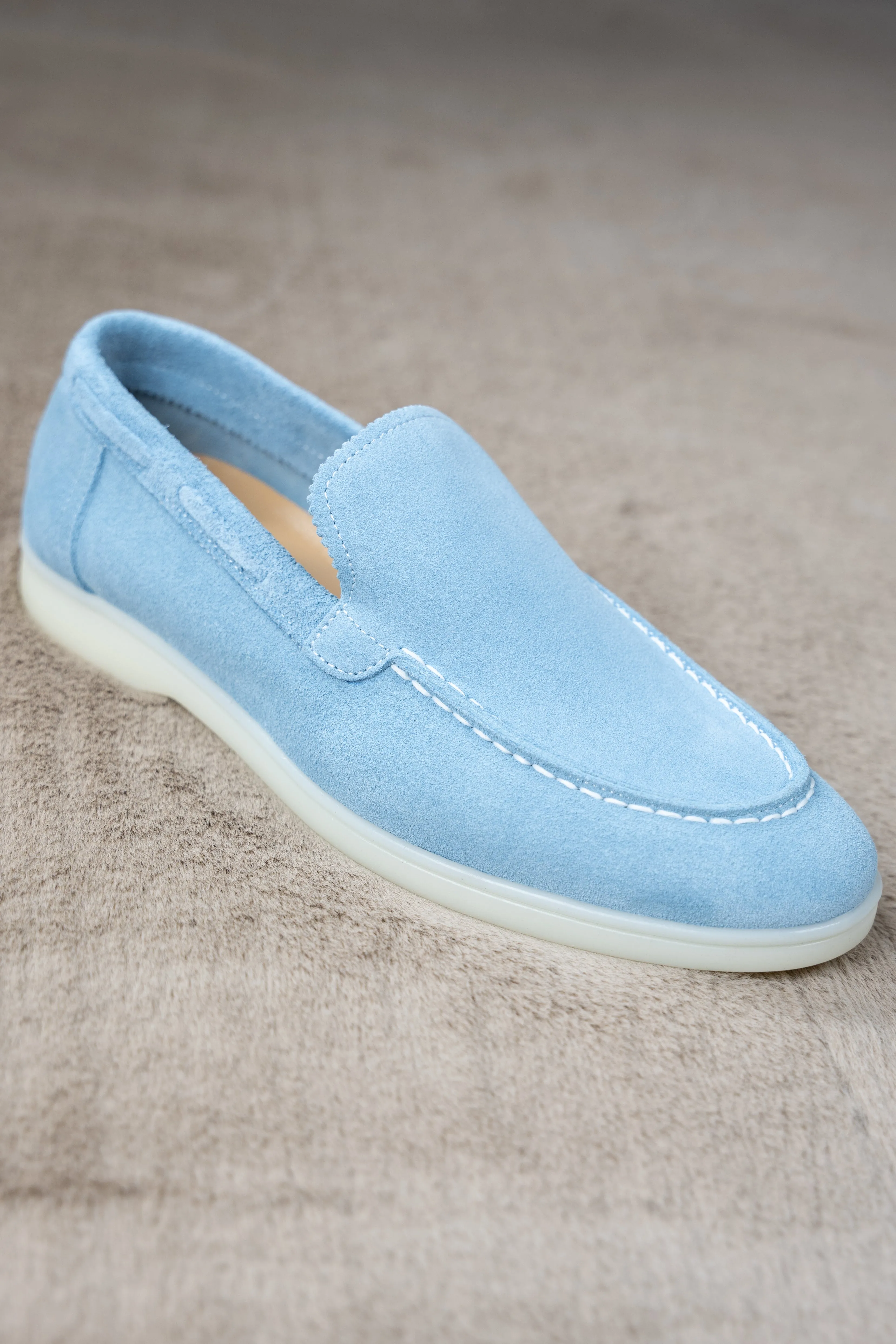 THE MENDOZA SUEDE LOAFER